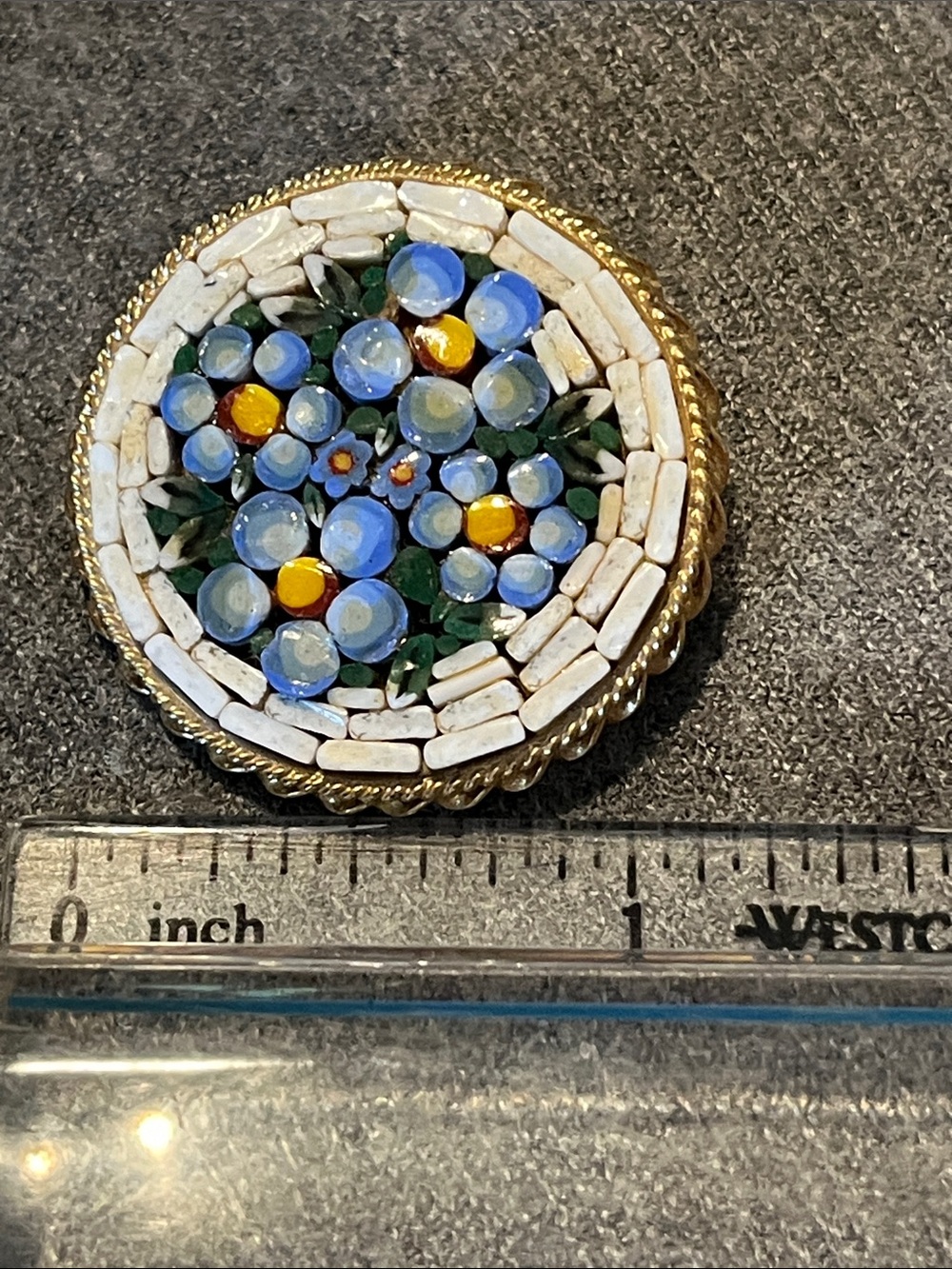 Micromosiac Blue Floral Brooch - Picture 6 of 6